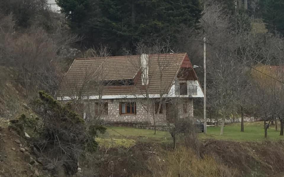 Mikro Katafygio Stavli Exterior photo